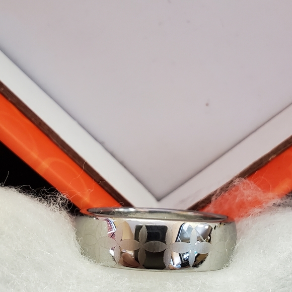 Ladies ring - Picture 4 of 4